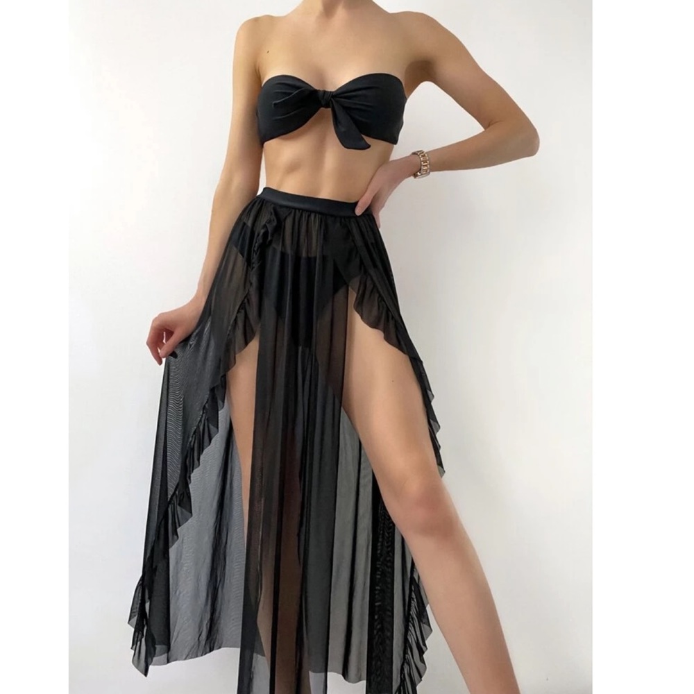 NWT 3 Piece Knot Bandeau Swimsuit & Maxi Skirt —S